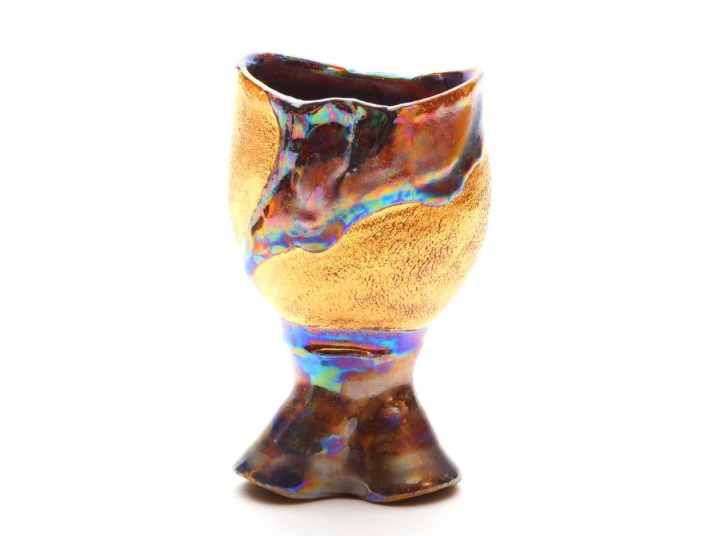 陶芸家中野拓が太陽をモチーフに創作した器　彩泥ゴールドラスター colored slip ware luster pottery ceramic art Solar Sun Coronal hole-inspired created by a ceramist Taku Nakano