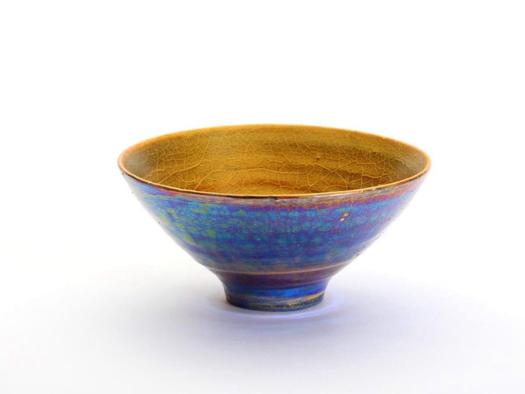 陶芸家中野拓が月をモチーフに創作した器　彩泥ゴールド colored slip ware pottery ceramic art Moon-inspired created by a ceramist Taku Nakano