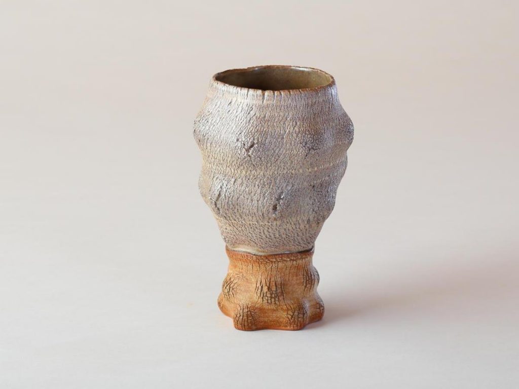 陶芸家中野拓が火星をモチーフに創作した器　彩泥シルバーラスター colored slip ware luster pottery ceramic art Mars-inspired created by a ceramist Taku Nakano
