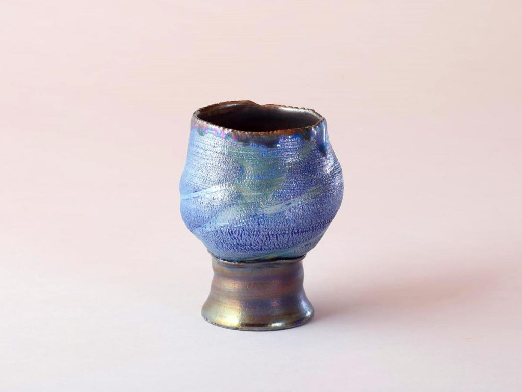陶芸家中野拓が水星をモチーフに創作した器　彩泥コバルトシルバーラスター colored slip ware luster pottery ceramic art Mercury Caloris-inspired created by a ceramist Taku Nakano