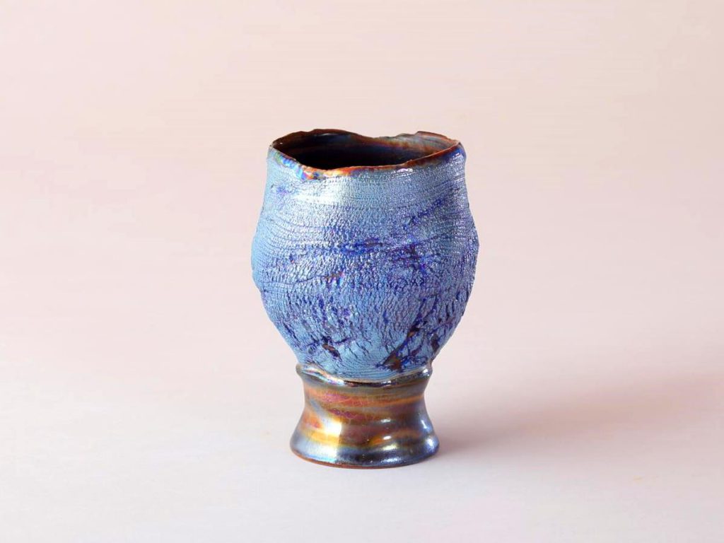 陶芸家中野拓が水星をモチーフに創作した器　彩泥コバルトシルバーラスター colored slip ware luster pottery ceramic art Mercury Caloris-inspired created by a ceramist Taku Nakano