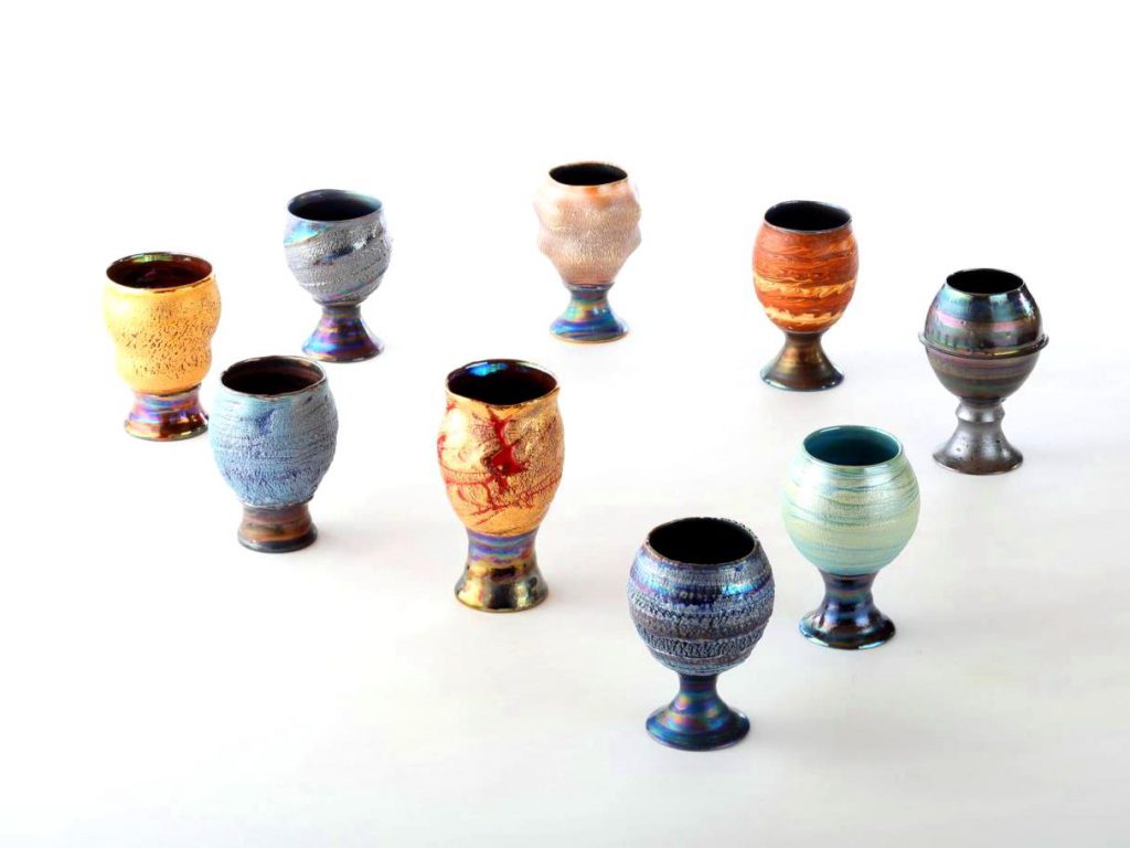 陶芸家中野拓が太陽系をモチーフに創作した器　彩泥ラスター colored slip ware luster pottery ceramic art Solar system-inspired created by a ceramist Taku Nakano