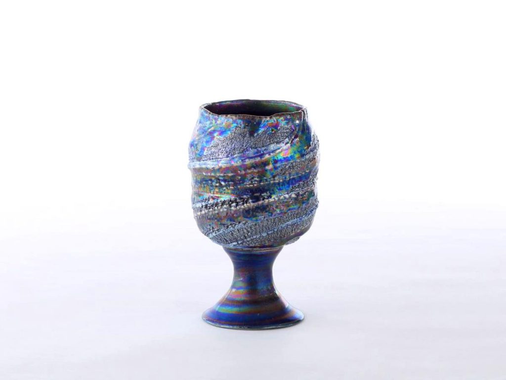 陶芸家中野拓が海王星をモチーフに創作した器　彩泥コバルトシルバーラスター colored slip ware luster pottery ceramic art Neptune-inspired created by a ceramist Taku Nakano