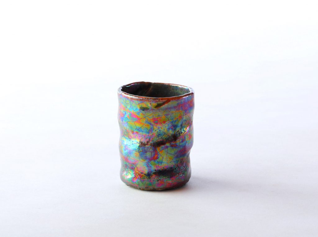 陶芸家中野拓が宇宙雲をモチーフに創作した器　彩泥ラスター colored slip ware pottery ceramic art Intersteller gas -inspired created by a ceramist Taku Nakano