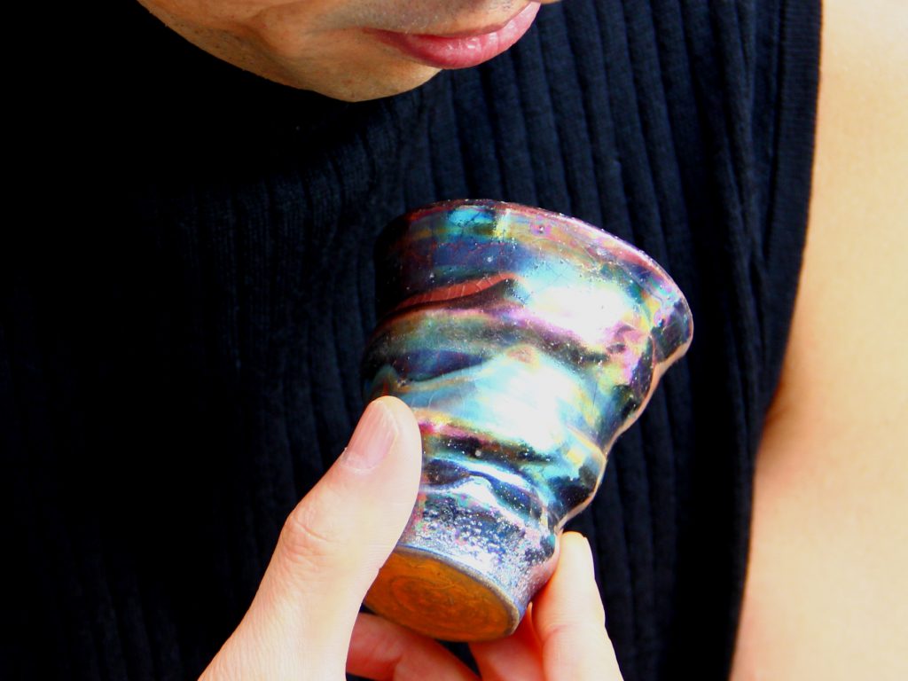 陶芸家中野拓が超新星スーパーノヴァをモチーフに創作した器　彩泥ピンクゴールドラスター colored slip ware luster pottery ceramic art Supernova-inspired created by a ceramist Taku Nakano